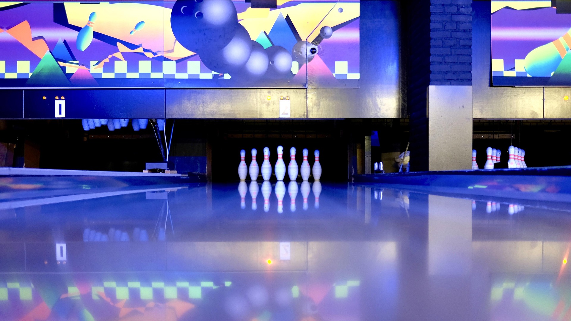 AAMI: Bowling & Pizza Party